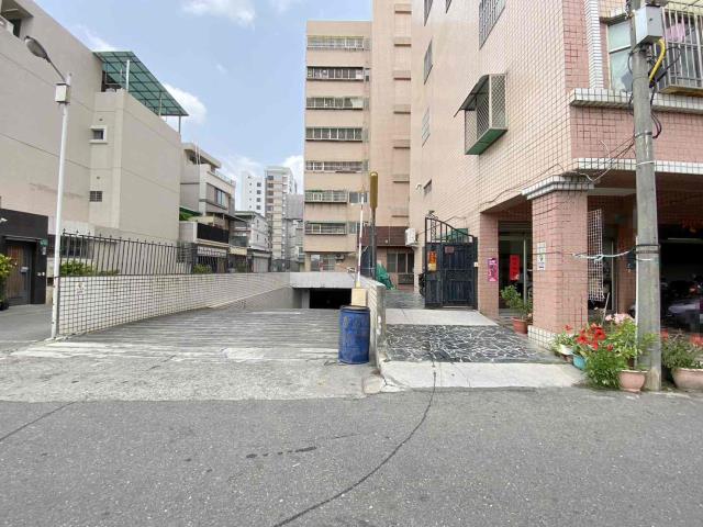 新化華廈-12