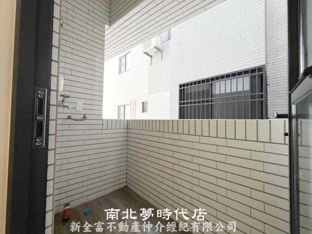 佳里華廈-9