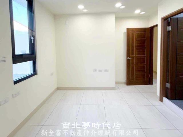 佳里華廈-4