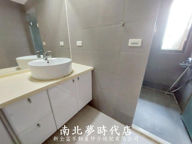 台南東區套房-9