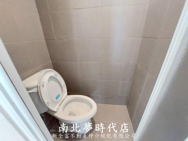 台南東區套房-8
