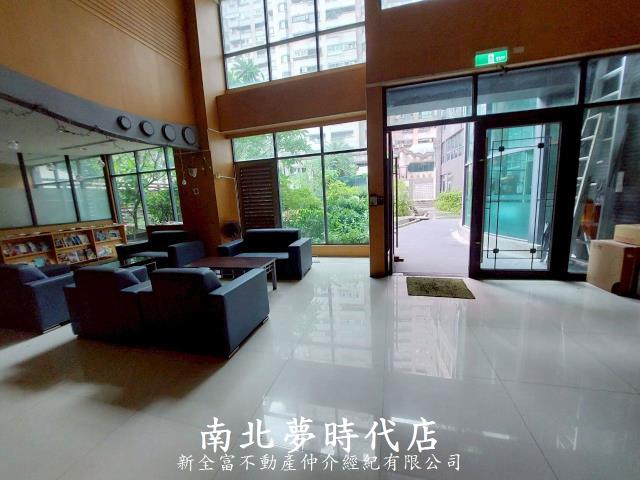 台南東區套房-12