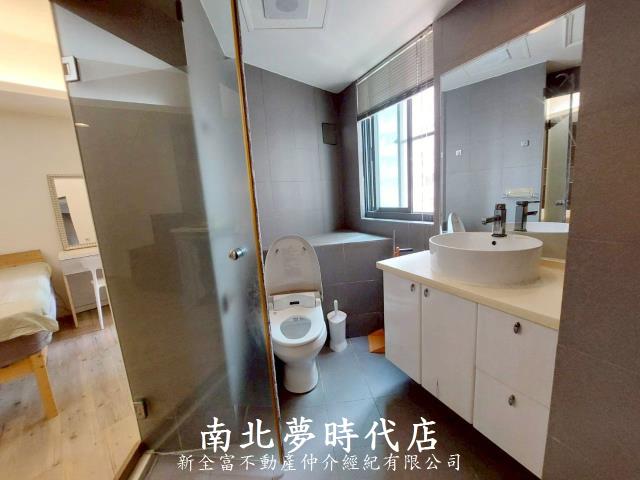 台南東區套房-8
