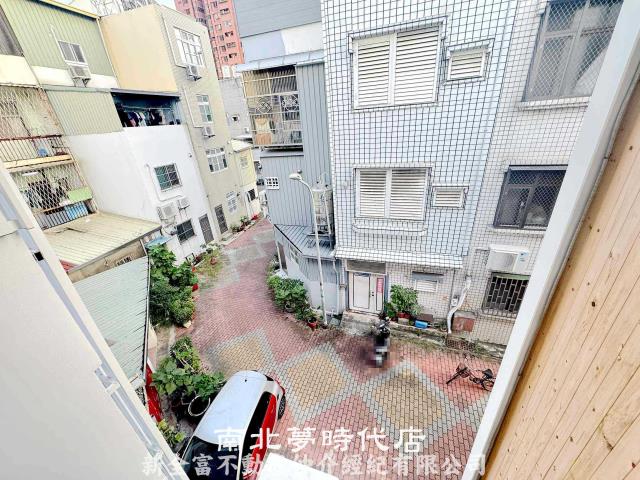 台南東區透天-10