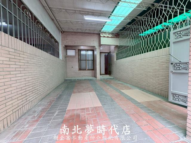 台南南區透天-13