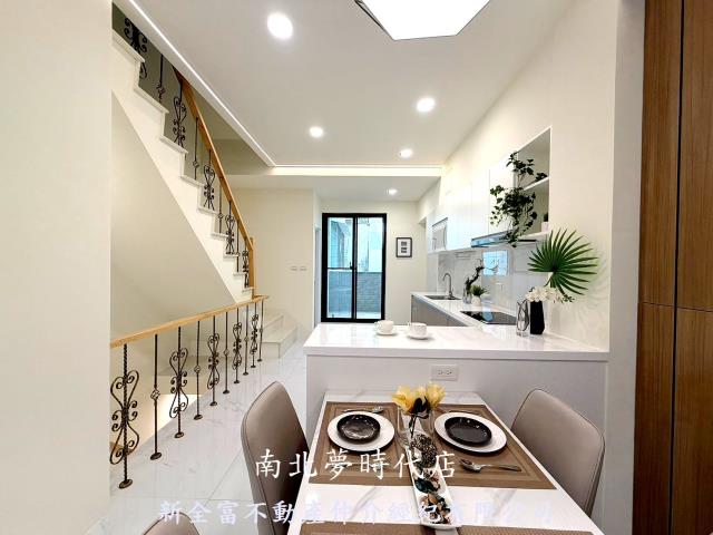 台南東區透天-8