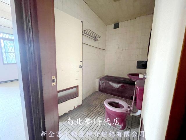 台南中西區透天-9