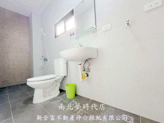 台南中西區透天-13