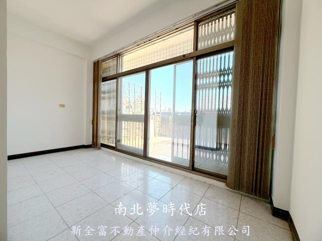 中西區透天-11