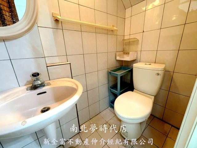 中西區透天-13