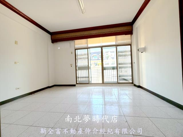 中西區透天-8