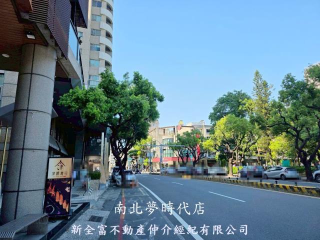台南東區店面-7