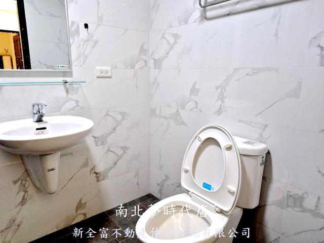 新營華廈-4