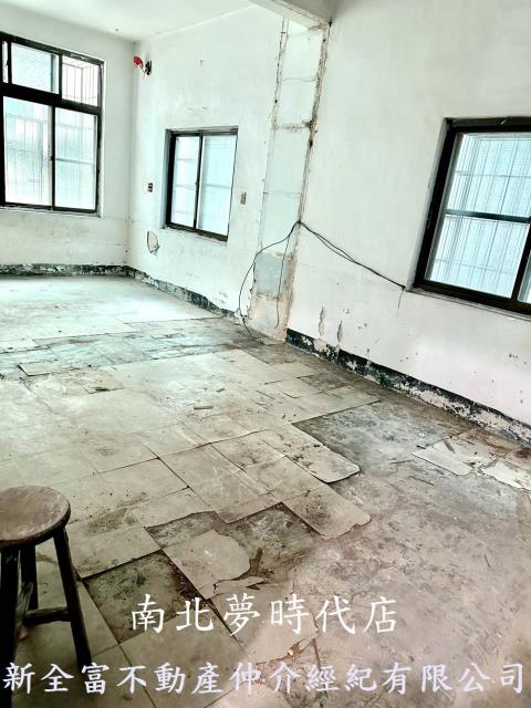 高雄鹽埕透天-3