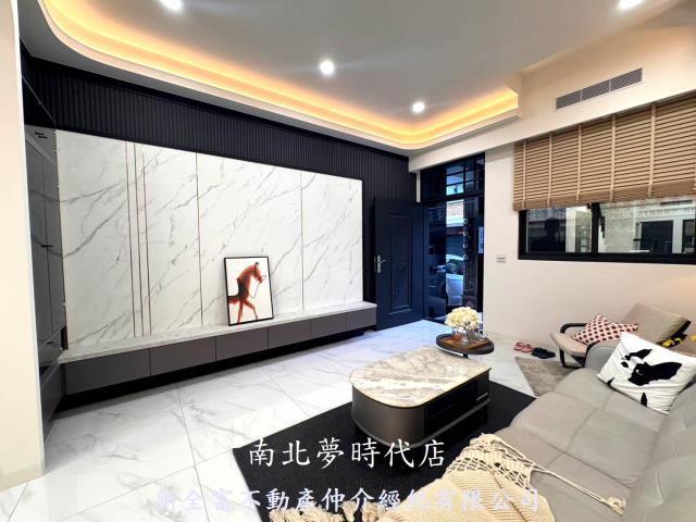 高雄鹽埕透天-0